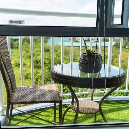 An Oasis In Tagaytay Apartment Tagaytay City Exterior photo